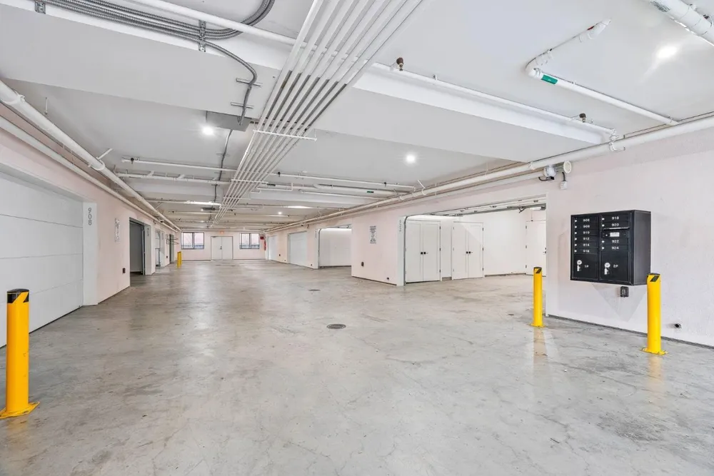 922 Woodside Rd, Redwood City, CA 94061