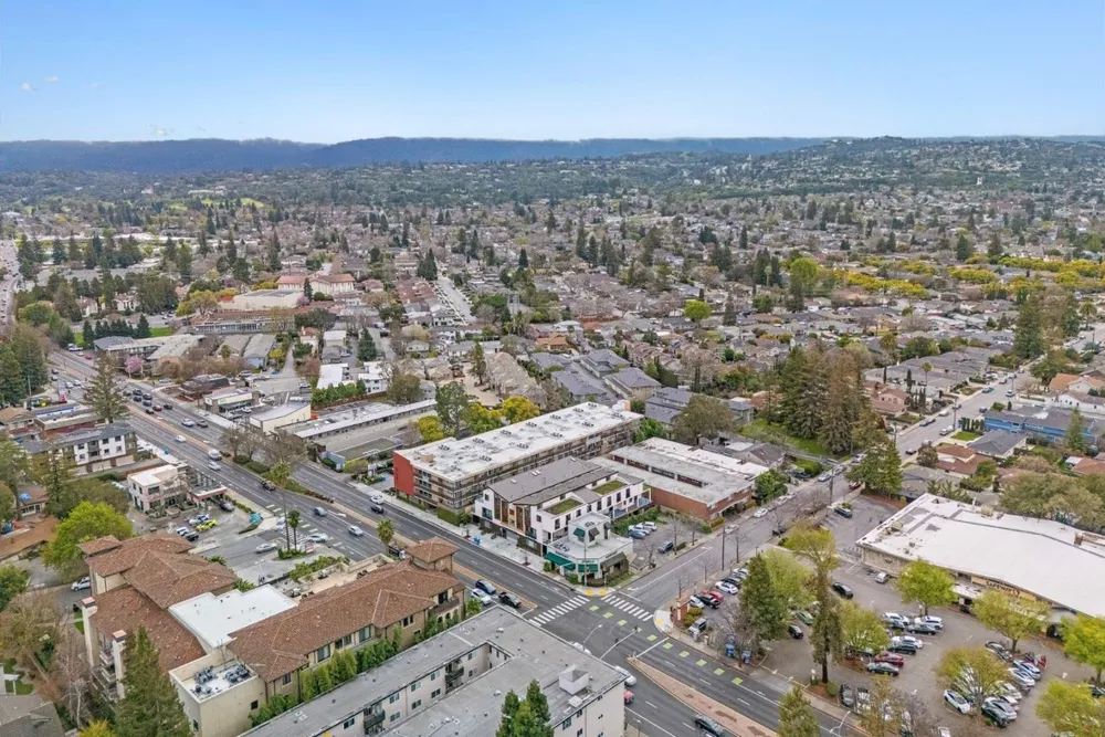 922 Woodside Rd, Redwood City, CA 94061