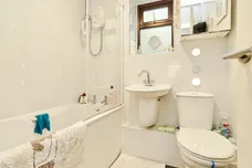 Bolton Grange, Yeadon, Leeds