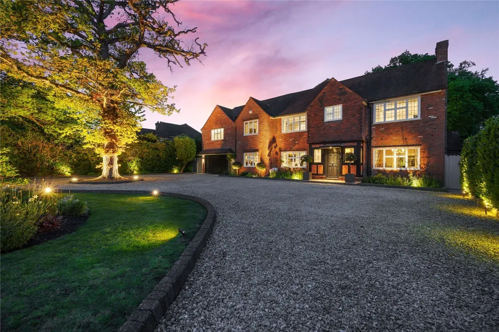 Dukes Wood Drive, Gerrards Cross, SL9