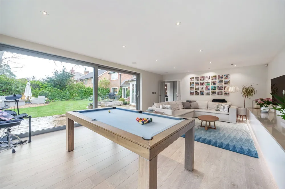 Dukes Wood Drive, Gerrards Cross, SL9