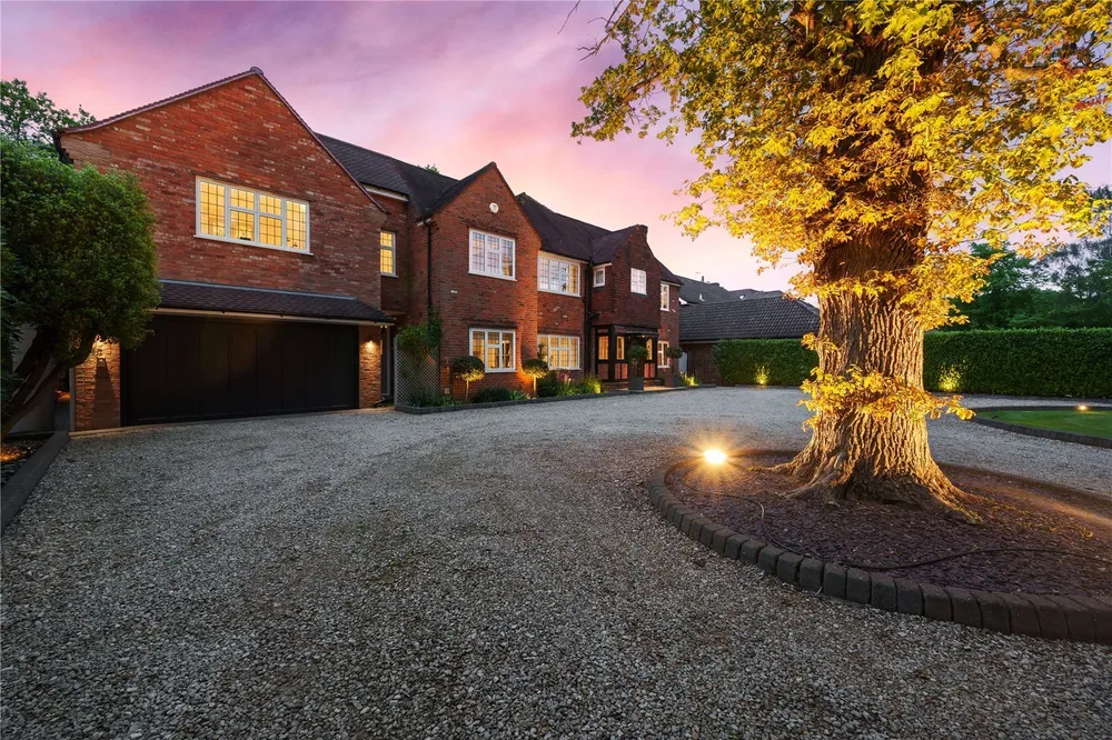 Dukes Wood Drive, Gerrards Cross, SL9
