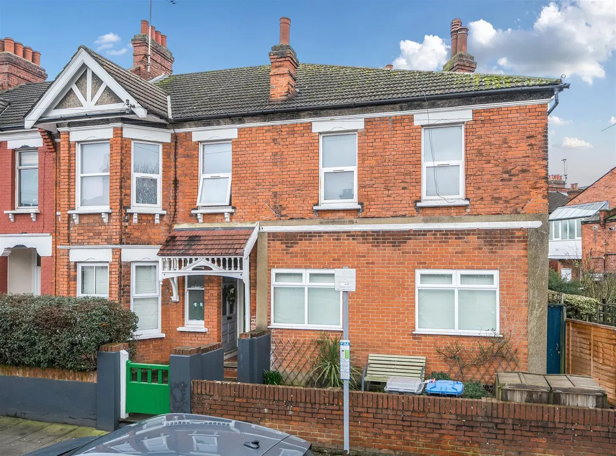 Temple Road, London NW2