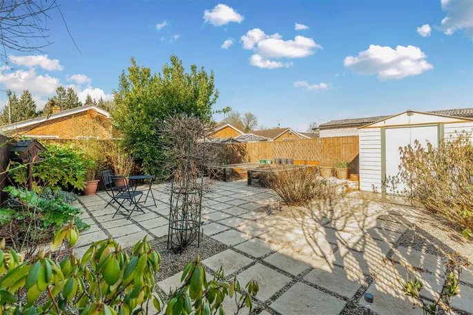 Property carousel image 13