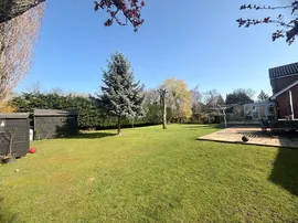 Spalding Way, Great Baddow, Chelmsford thumb 2