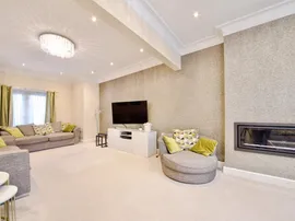 Hurstbourne Gardens, Barking thumb 3
