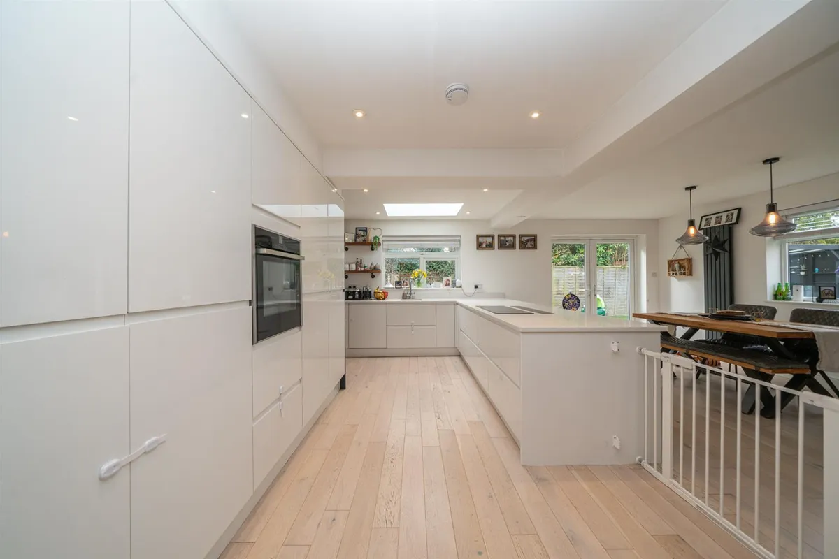 Chiltern Avenue, Edlesborough, LU6 2HY