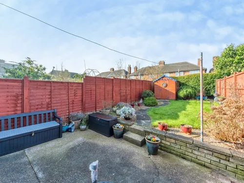 Cowes Road, Granthamphoto