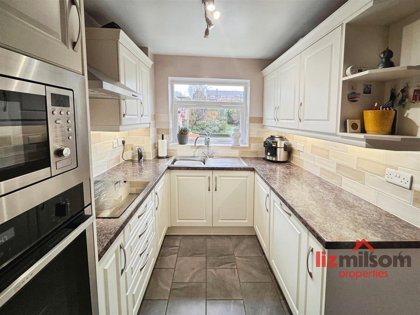 Nightingale Drive, Woodville, DE11 7QQ Image 2