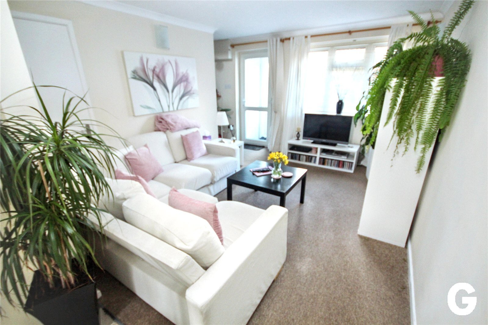 Willow Drive, Ringwood, Hampshire, BH24 Image 3