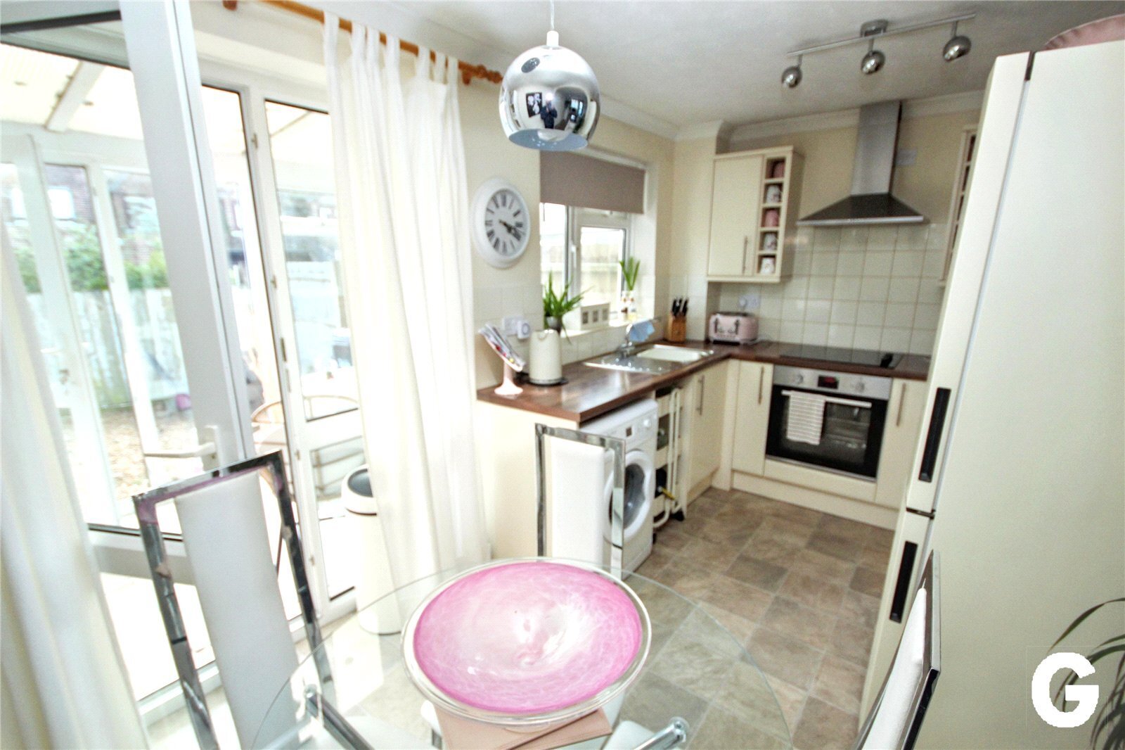 Willow Drive, Ringwood, Hampshire, BH24 Image 5