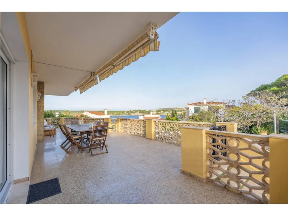 18, Es Castell