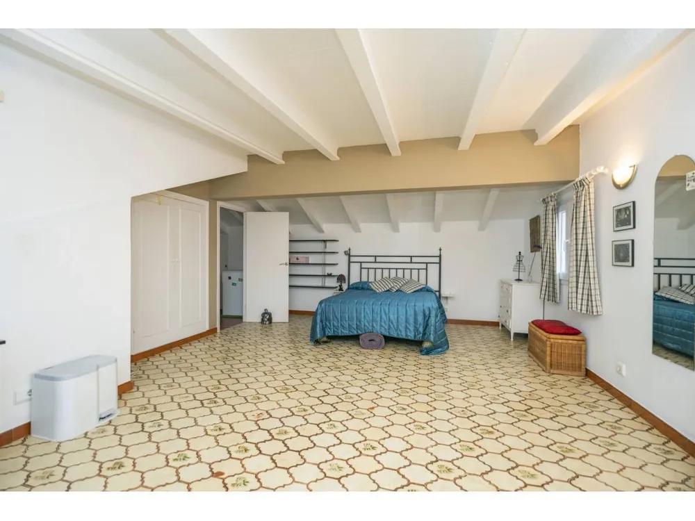 18, Es Castell