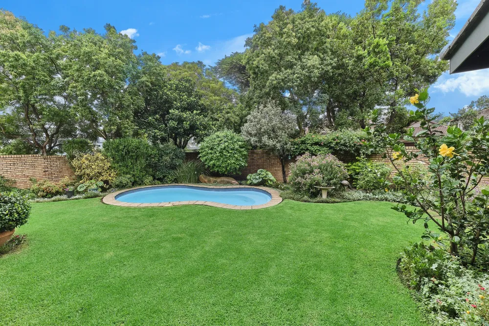 South Africa, Gauteng, Eagle Canyon Golf Estate, Monarch Lane, 35