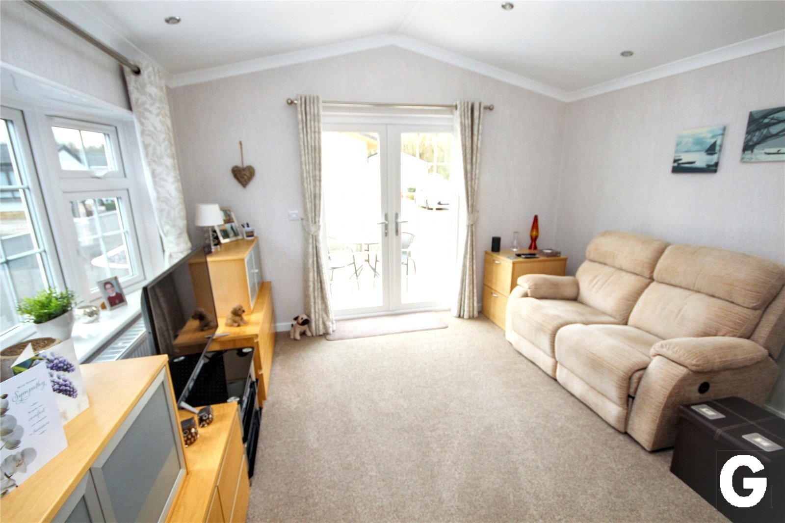 Pinehurst Park, West Moors, Ferndown, Dorset, BH22 Image 4