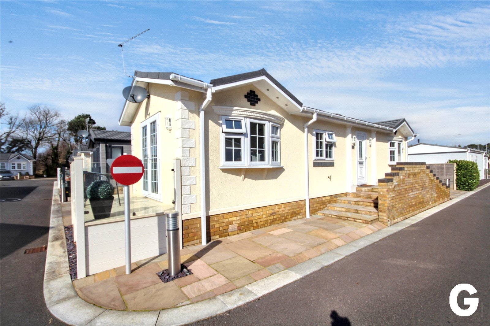 Pinehurst Park, West Moors, Ferndown, Dorset, BH22 Image 12