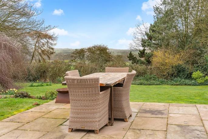 Property carousel image 24