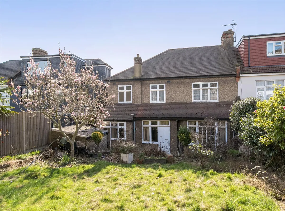 Donnington Road, London NW10