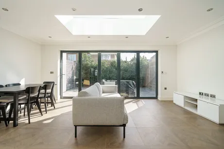 Chalfont Way, Ealing, W13
