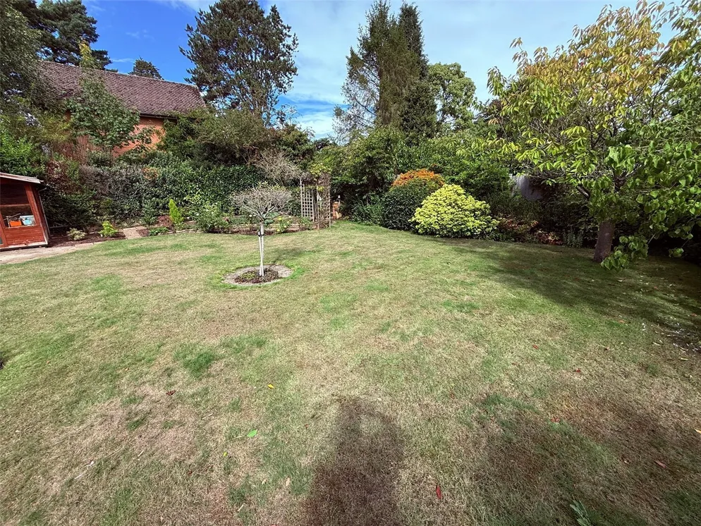 Property carousel item 20