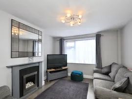 Wavell Close, Cheshunt, Waltham Cross thumb 2