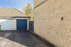 Meadow Drive, Bath