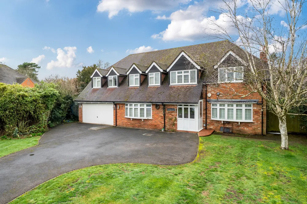 Bulstrode Way, Gerrards Cross, SL9