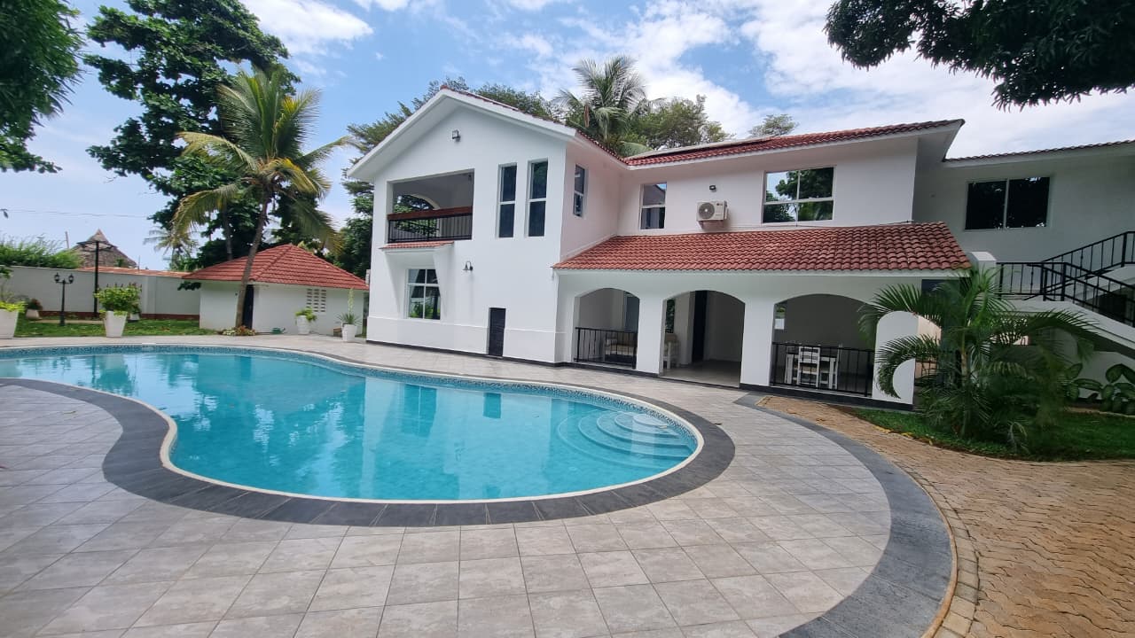 Private 6 Bedroom Estate with Pool  Family & Group Retreat Near Diani Beach Image 42