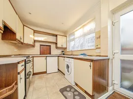Thorpe Road, Clacton-On-Sea thumb 3