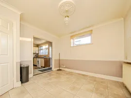 Thorpe Road, Clacton-On-Sea thumb 2