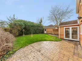 Lindisfarne Way, Grantham photo
