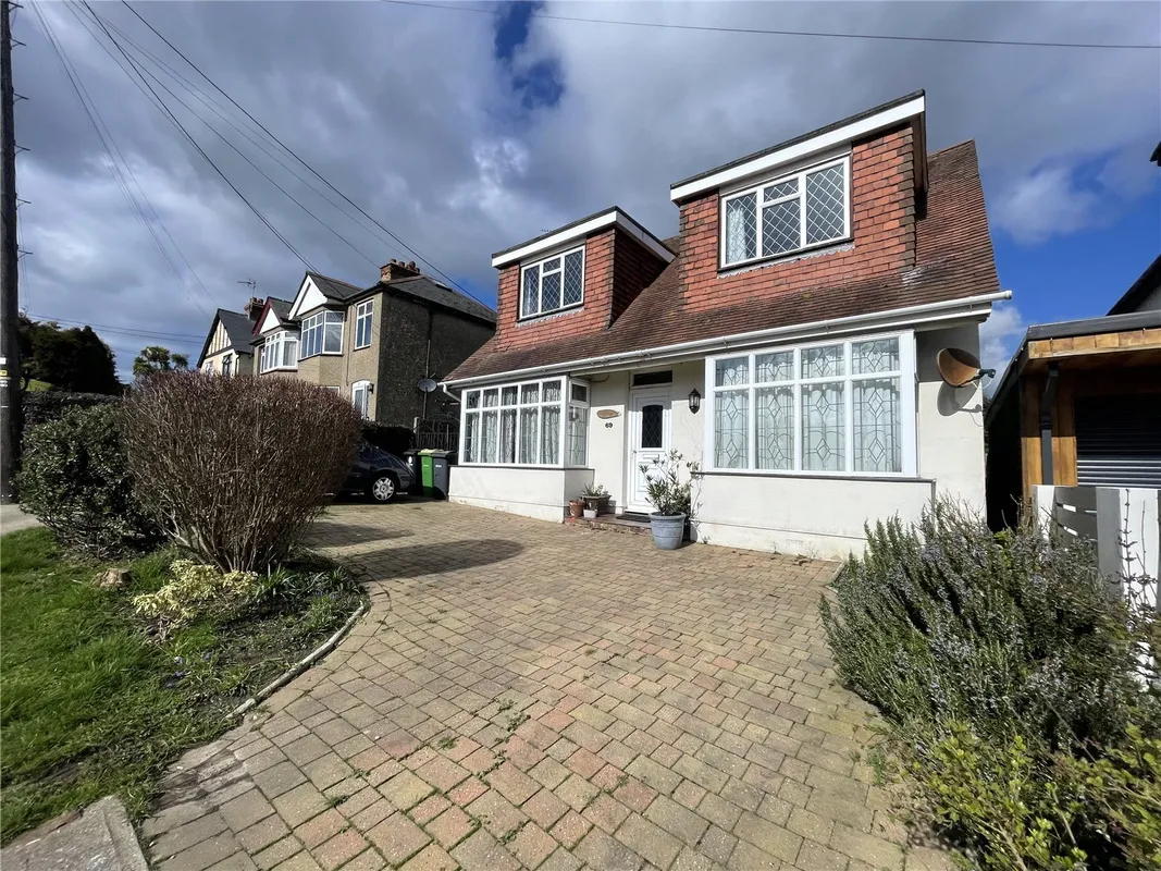 Daws Heath Road, Rayleigh, Essex, SS6