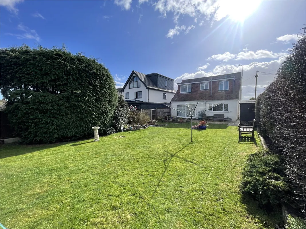 Daws Heath Road, Rayleigh, Essex, SS6