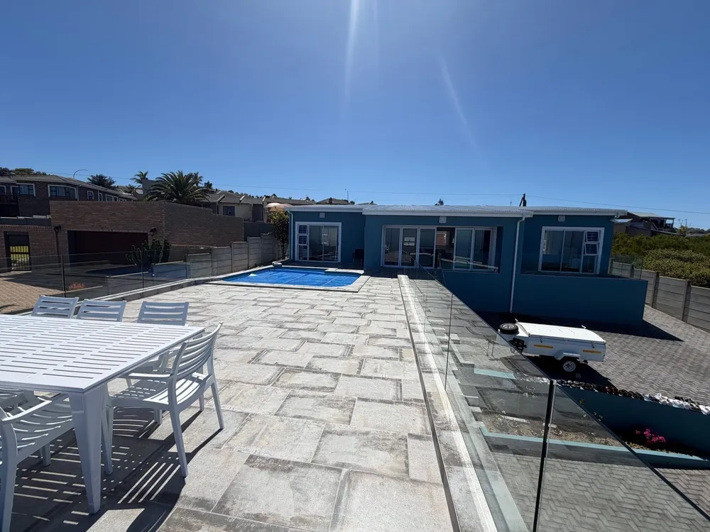 South Africa, Western Cape, Dana Bay, Nerina Road, 35