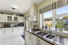 Dunster Avenue, Morden