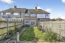 Dunster Avenue, Morden