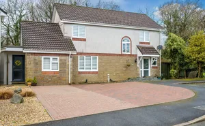 Trefloyd Close, Kelly Bray, Callington, Cornwall, PL17 photo