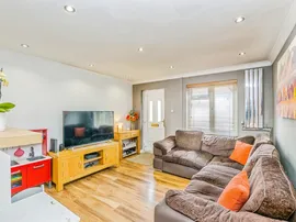 Hornbeam Close, St. Mellons, Cardiff thumb 2
