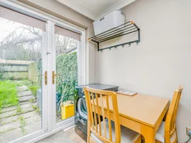 Hornbeam Close, St. Mellons, Cardiff thumb 3
