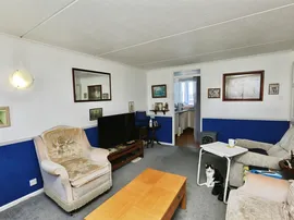 Carless Close, Gosport thumb 2