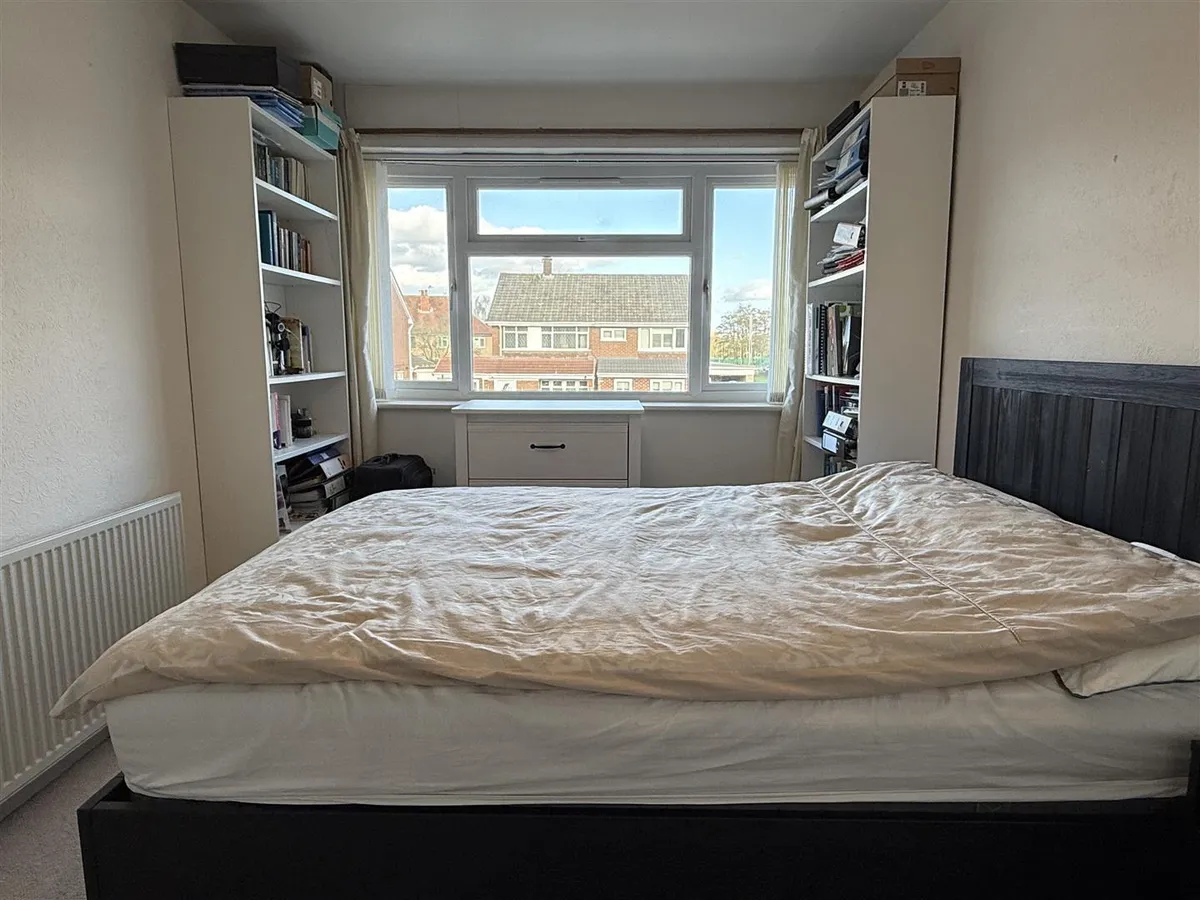 Park Hall Road, Goldthorn