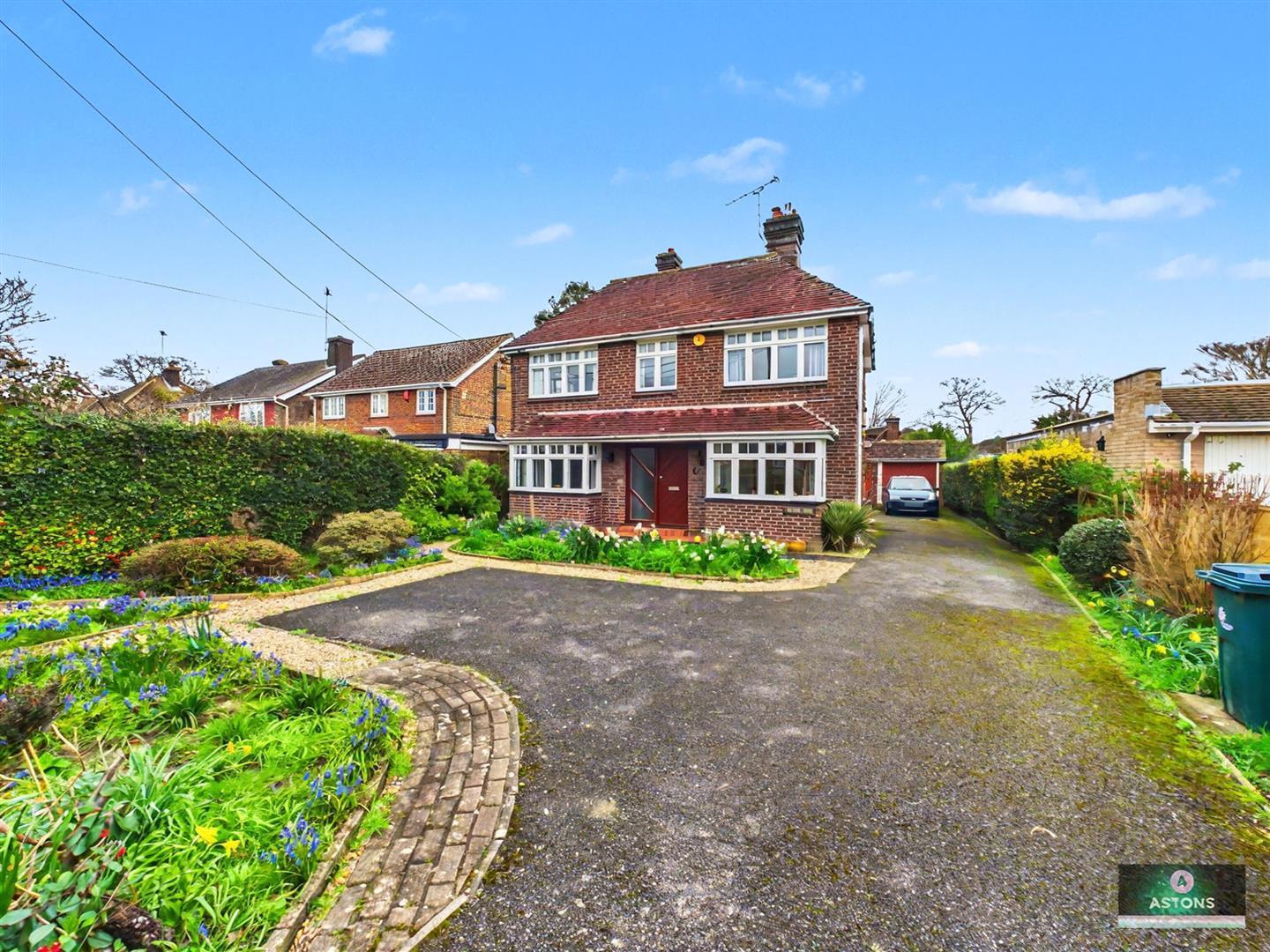 Ifield Green, Ifield Image 1