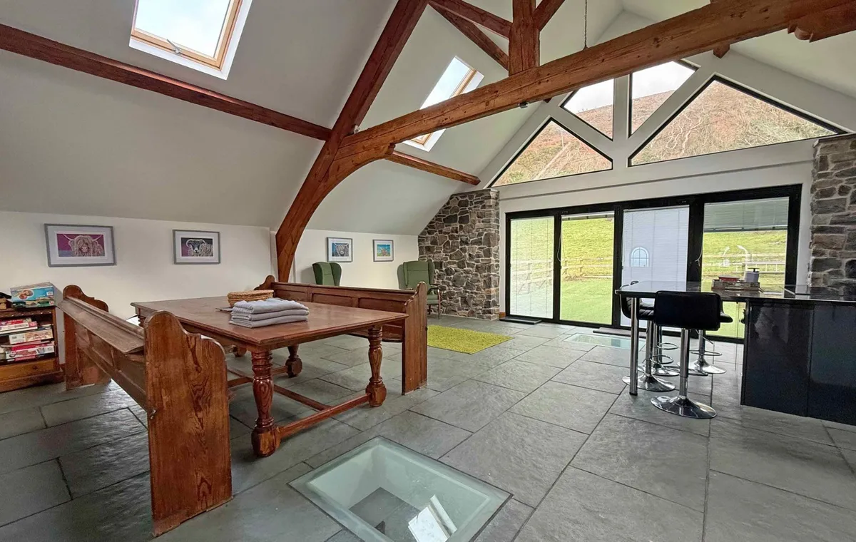 Gyrn Goch, Caernarfon, Gwynedd, LL54