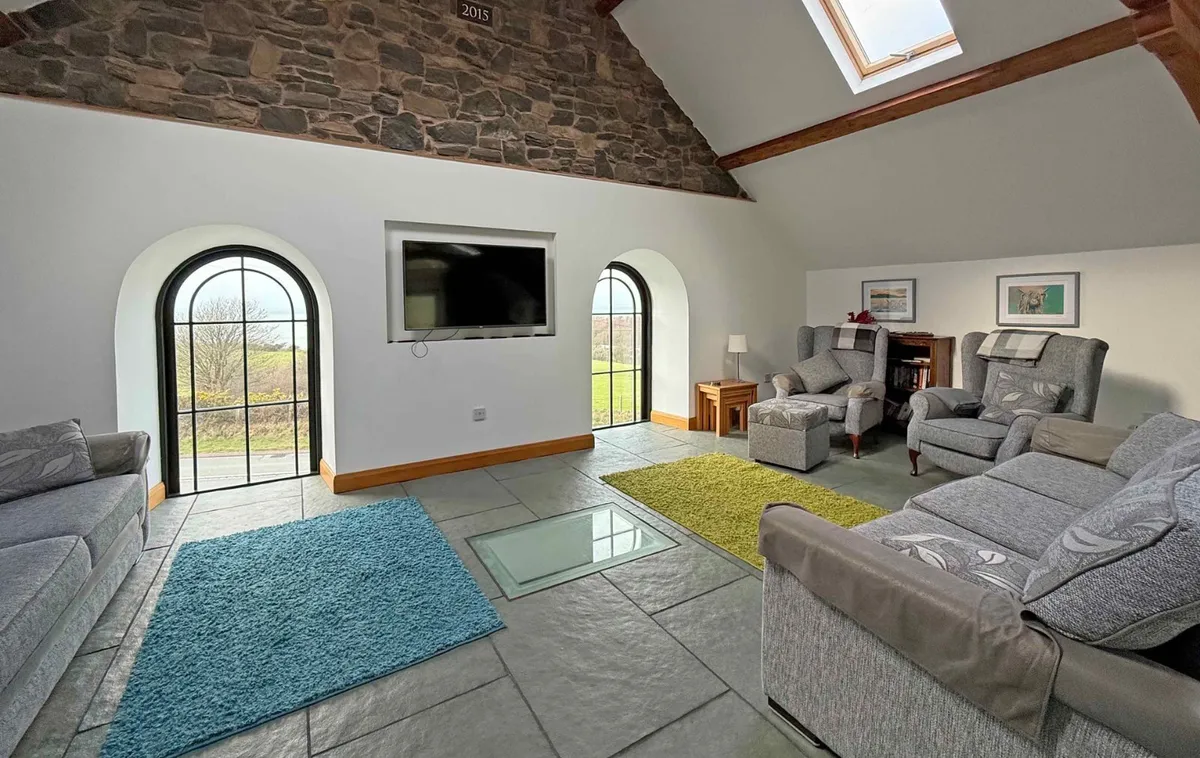 Gyrn Goch, Caernarfon, Gwynedd, LL54