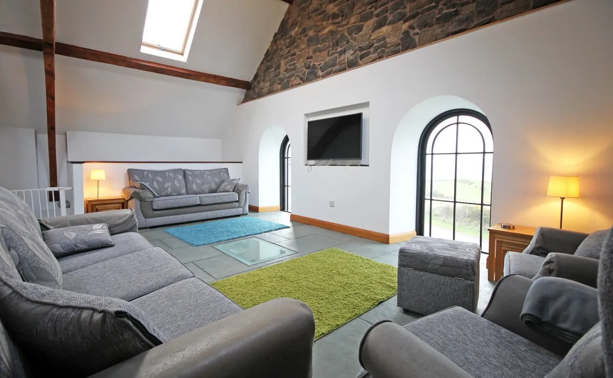 Gyrn Goch, Caernarfon, Gwynedd, LL54