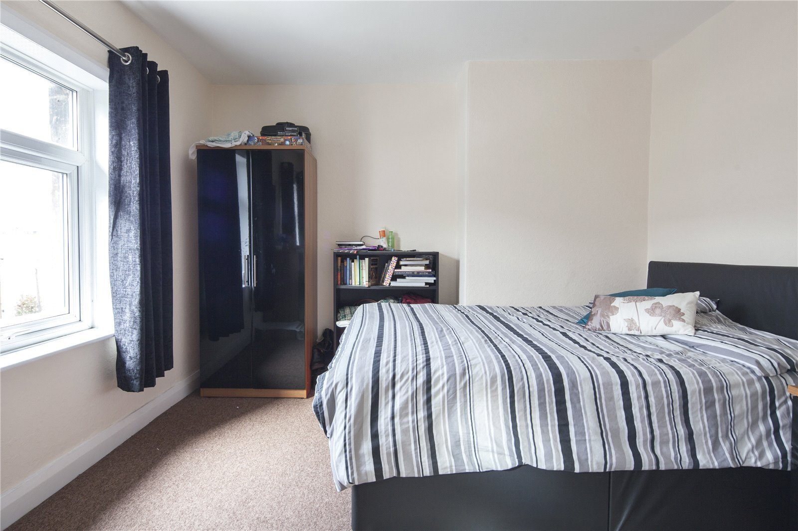 7 Birkhouse Lane, Huddersfield, HD5 Image 9