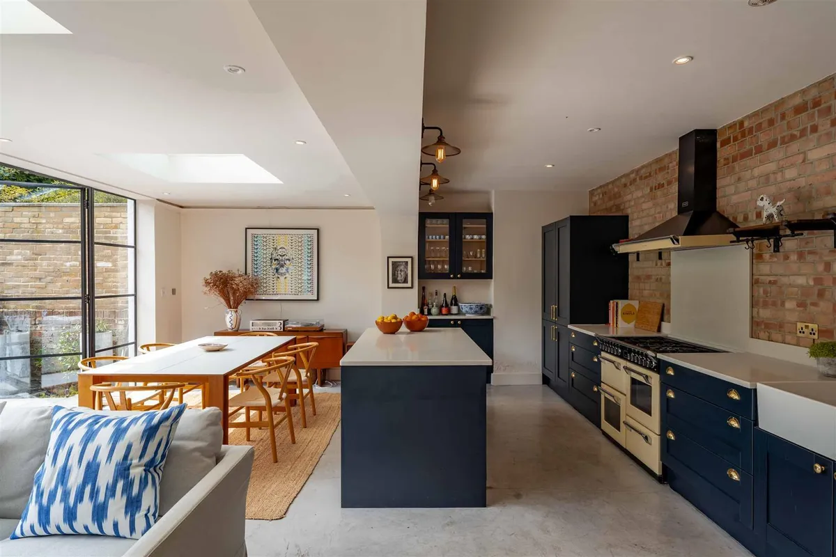 Brondesbury Villas, London, NW6