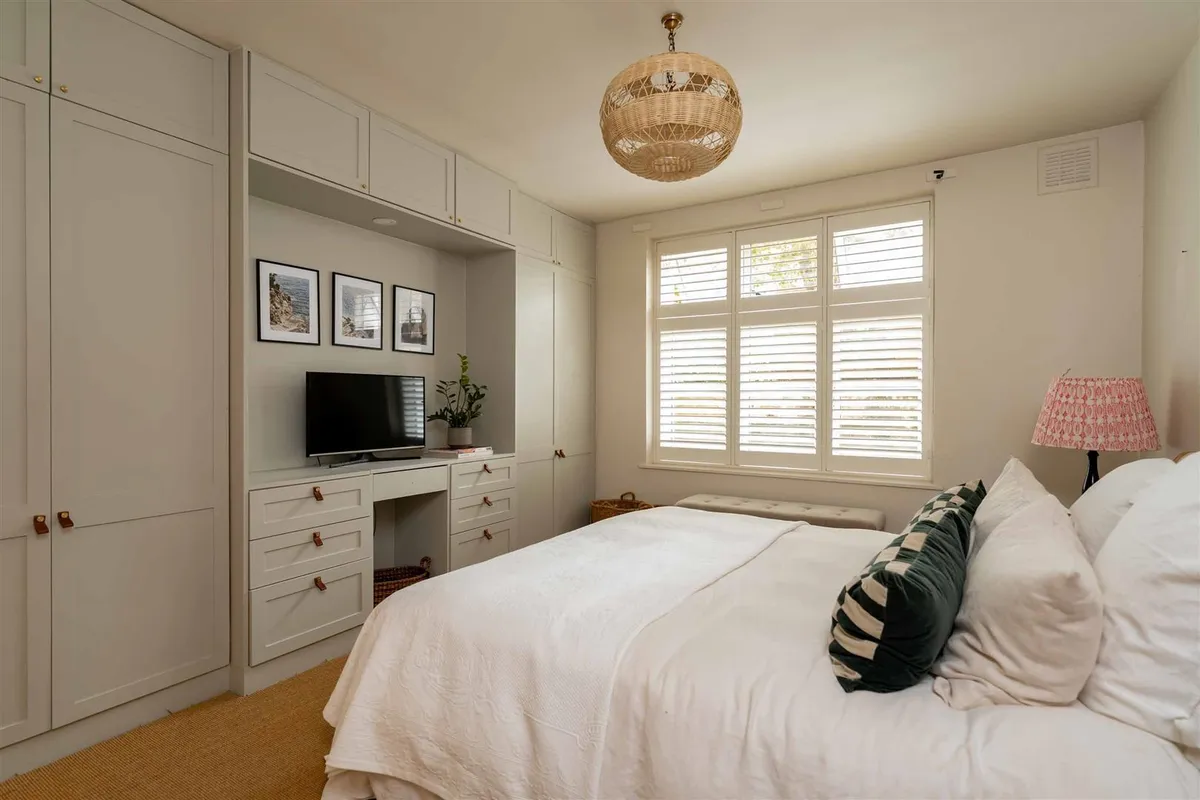 Brondesbury Villas, London, NW6