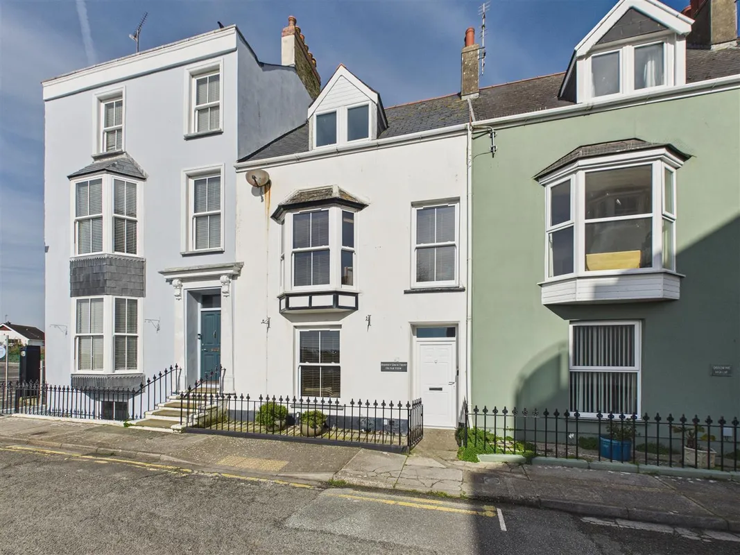 South Cliff Street, Tenby