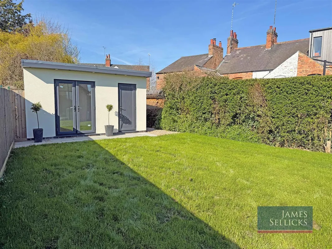 Vitrum House, Kibworth Beauchamp